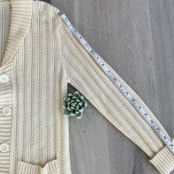 1960's to 70's Vintage Adee of California White Sweater - Picture 10 of 10